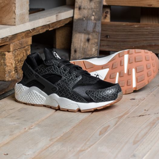 Nike Wmns Air Huarache Run Premium