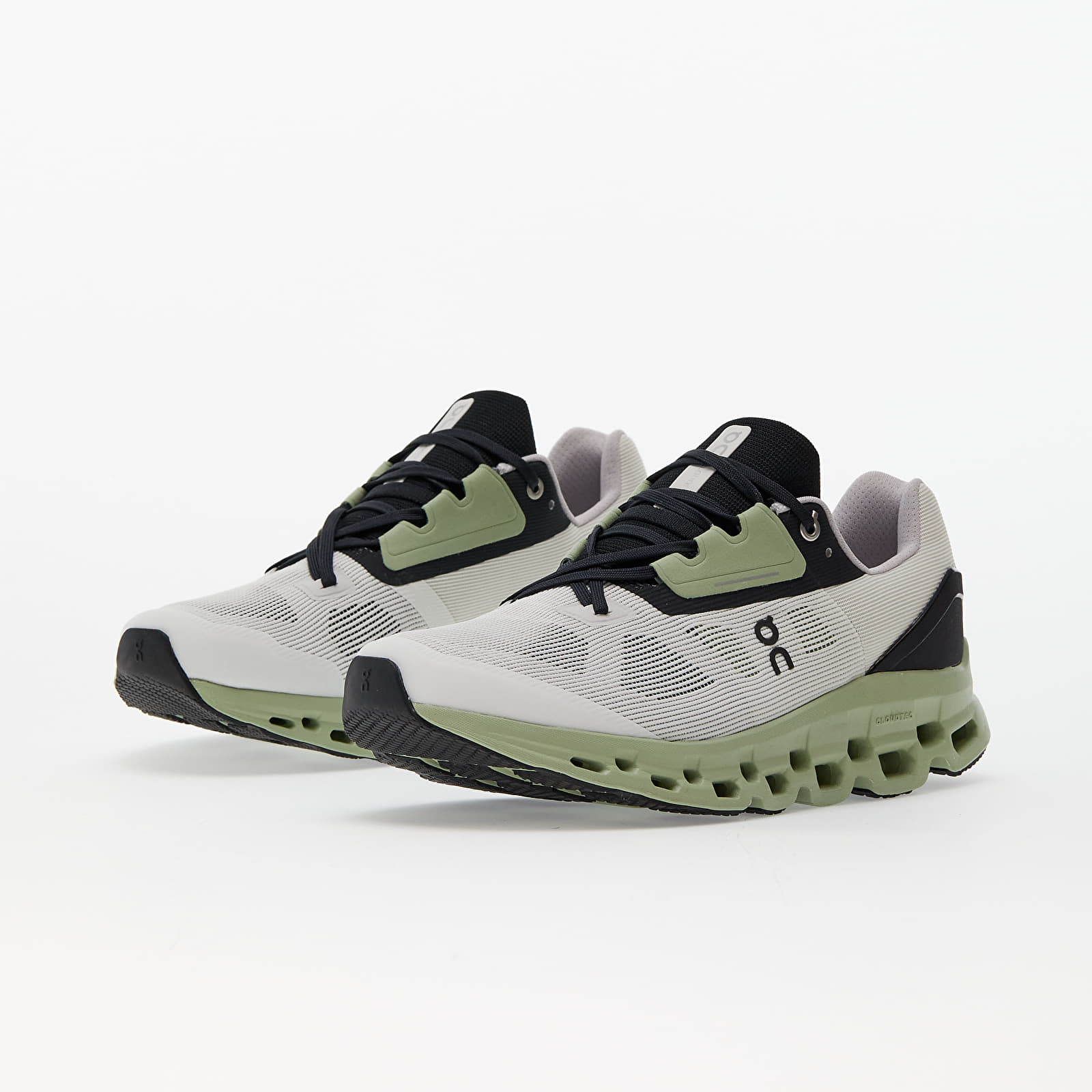 Herren Sneaker und Schuhe On M Cloudstratus White/ Black