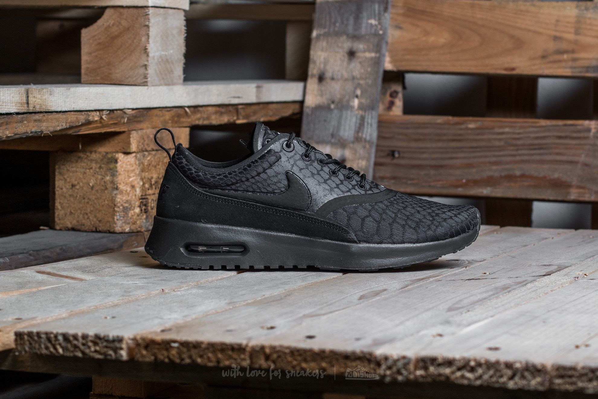 Női cipők Nike W Air Max Thea Ultra SE Black/ Black-White