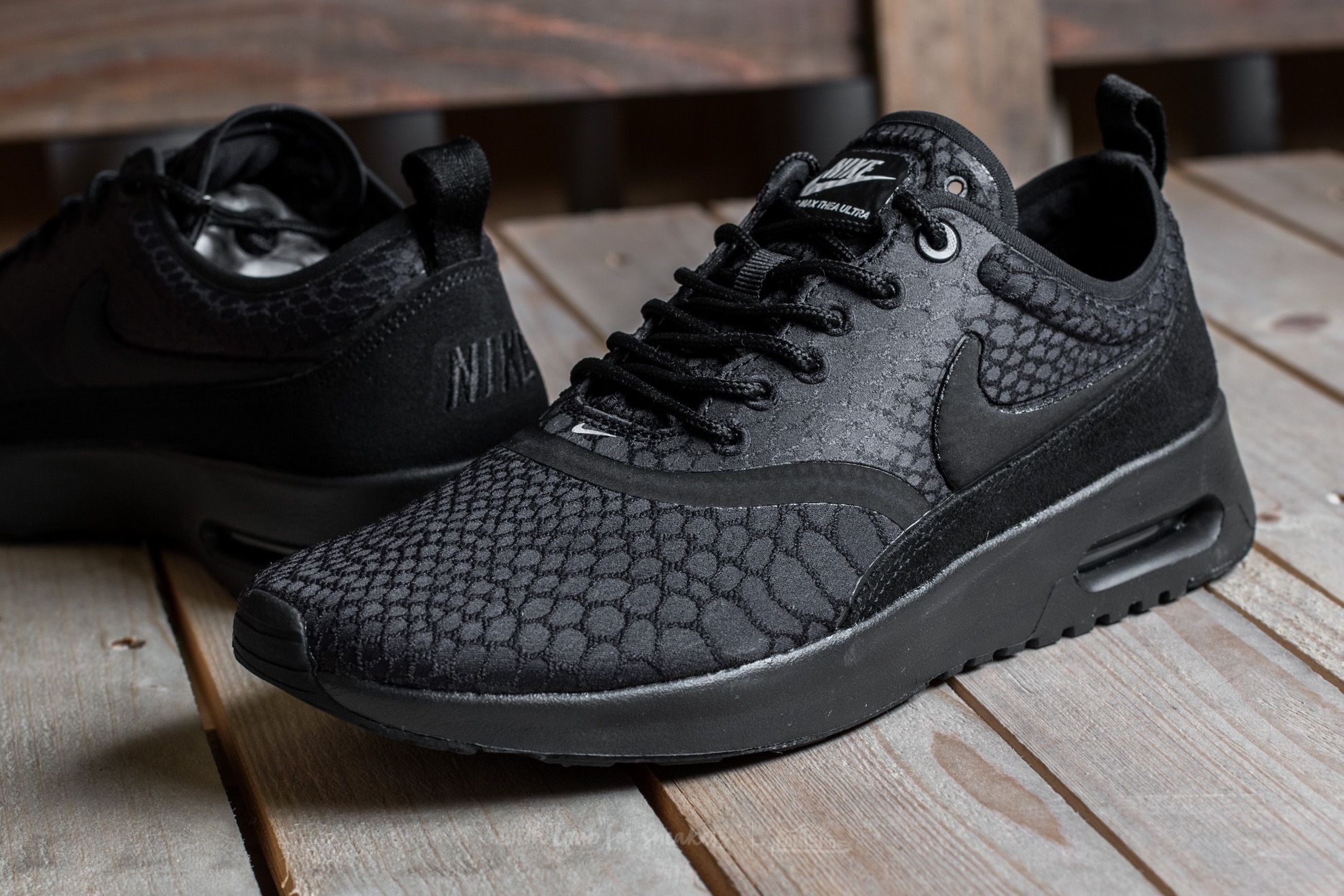 Női cipők Nike W Air Max Thea Ultra SE Black/ Black-White