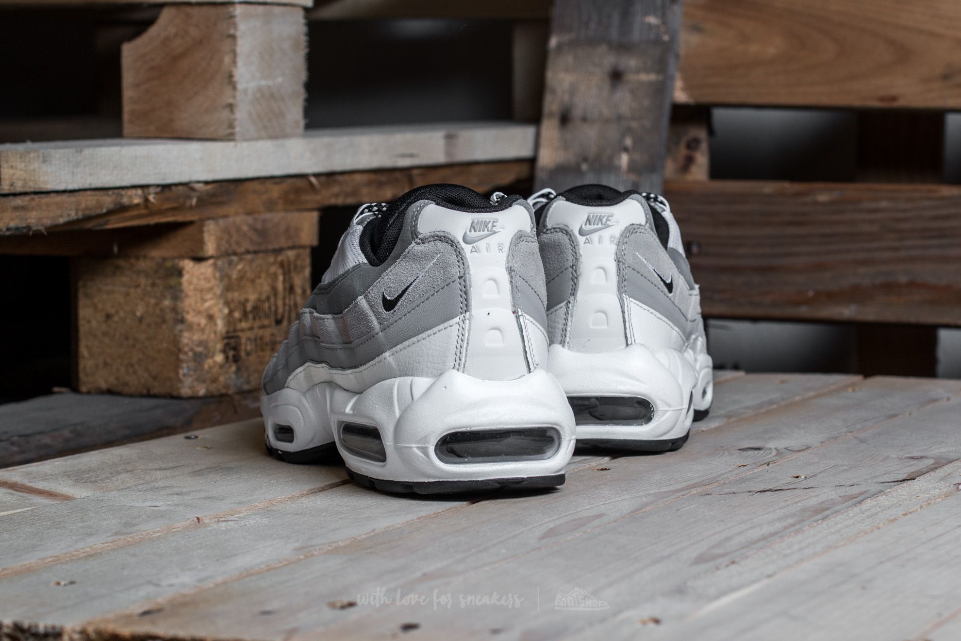 Férfi cipők Nike Air Max 95 Essential White/ Black-Wolf Grey