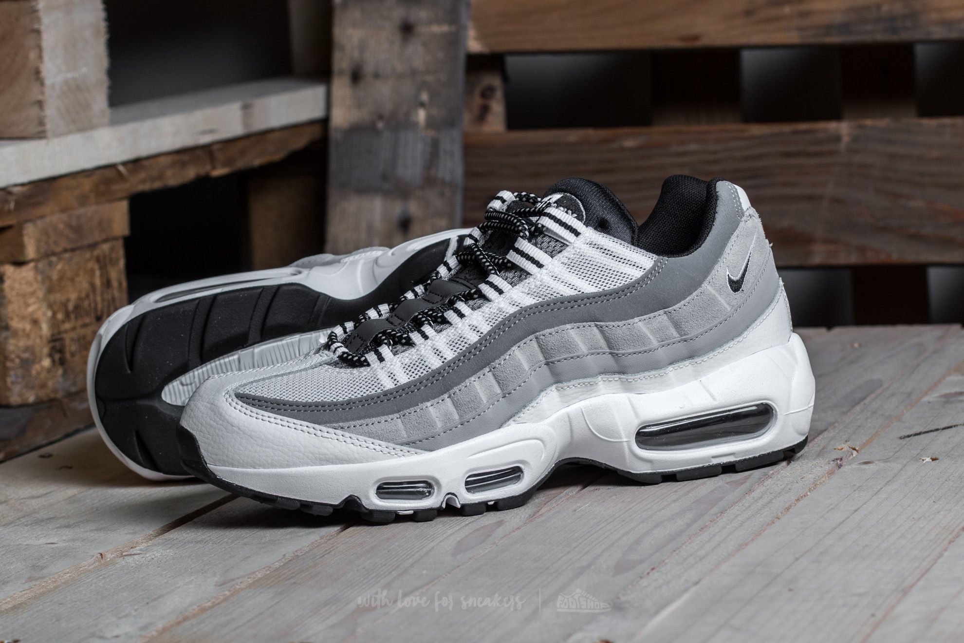 Nike air max 95 essential (black/white-wolf deals grey) 銆恠p銆?