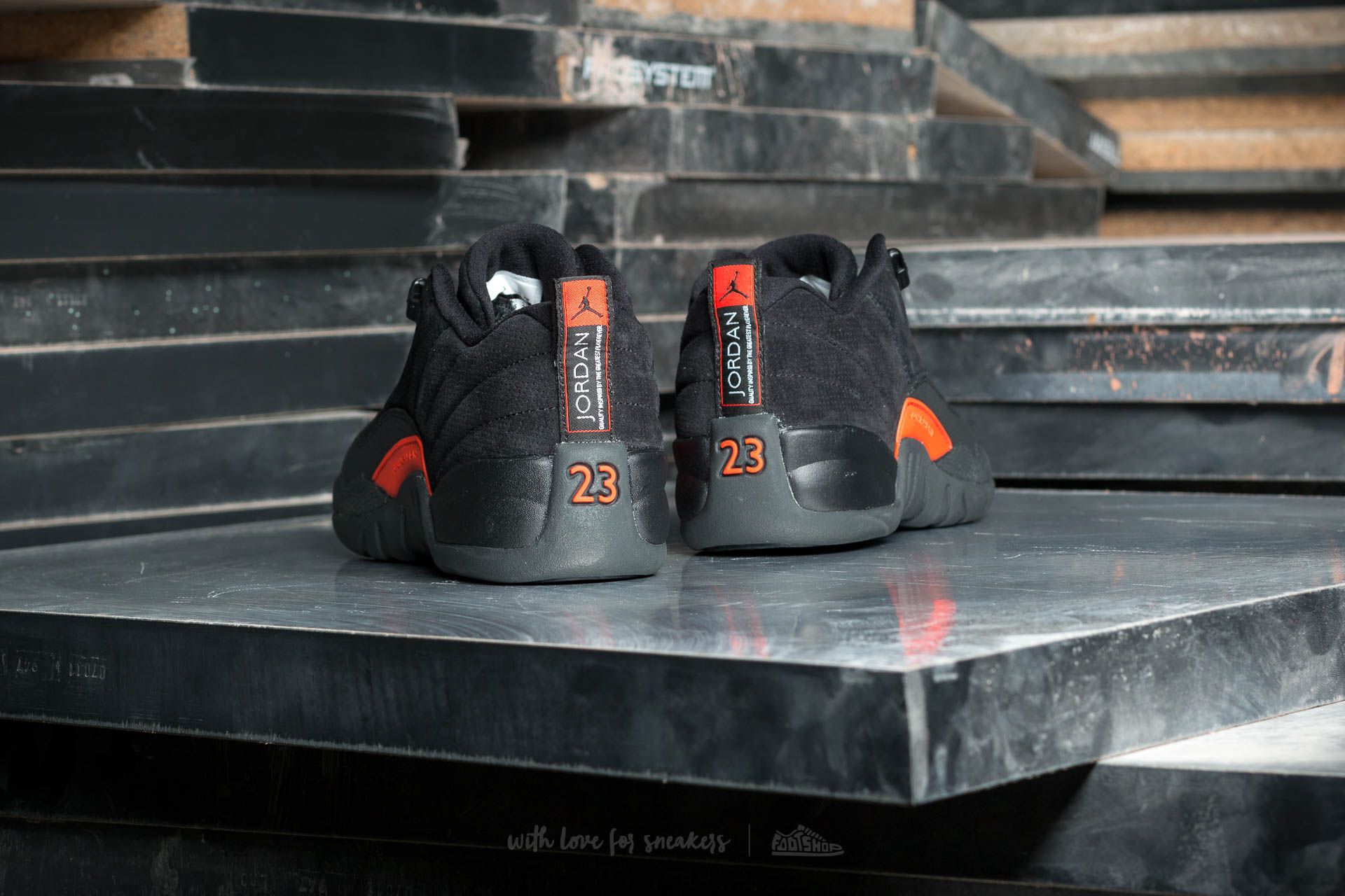 Air jordan 12 best sale low max orange