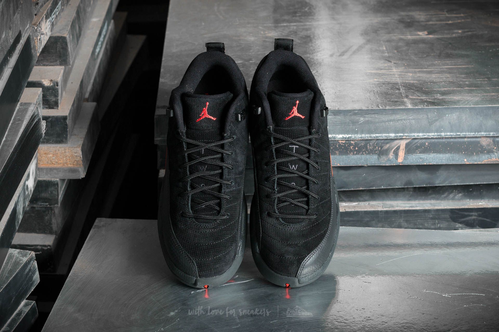 Retro 12 max orange new arrivals