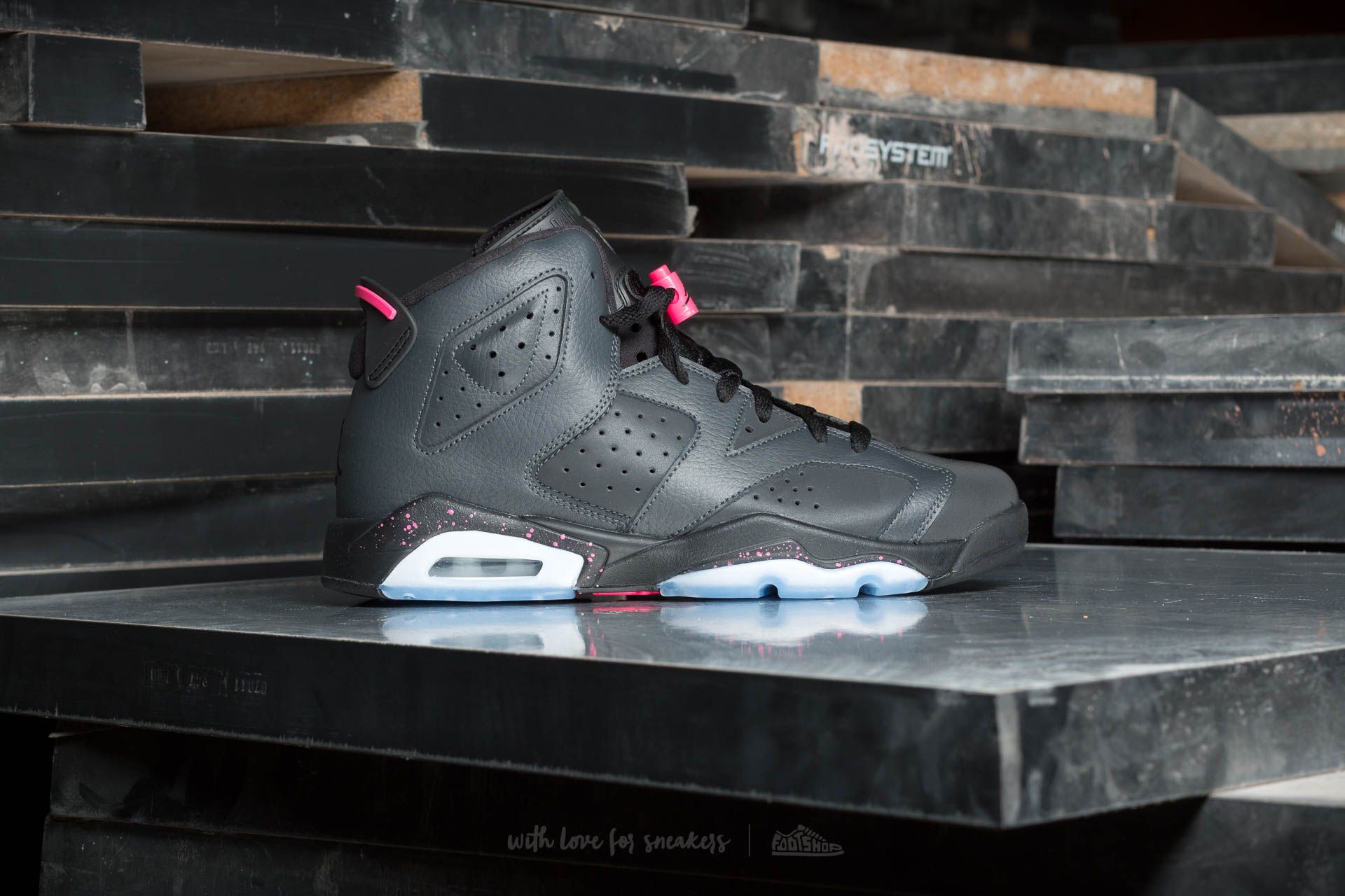 Buty damskie Air Jordan 6 Retro (GG) Anthracite/ Black-Black