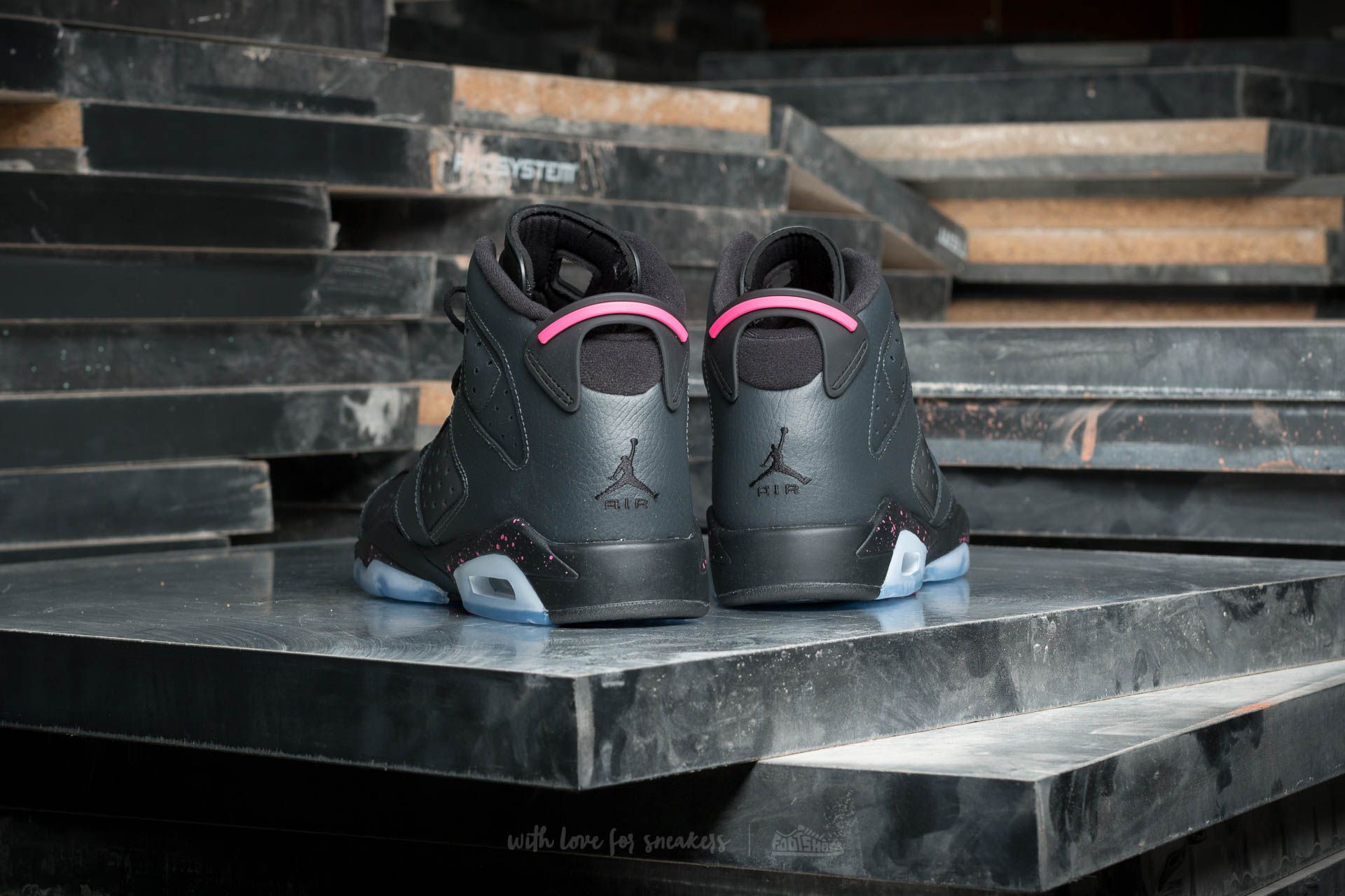 Buty damskie Air Jordan 6 Retro (GG) Anthracite/ Black-Black