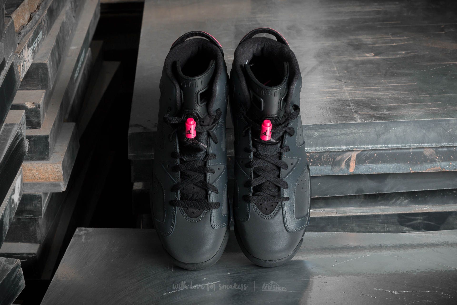 Buty damskie Air Jordan 6 Retro (GG) Anthracite/ Black-Black