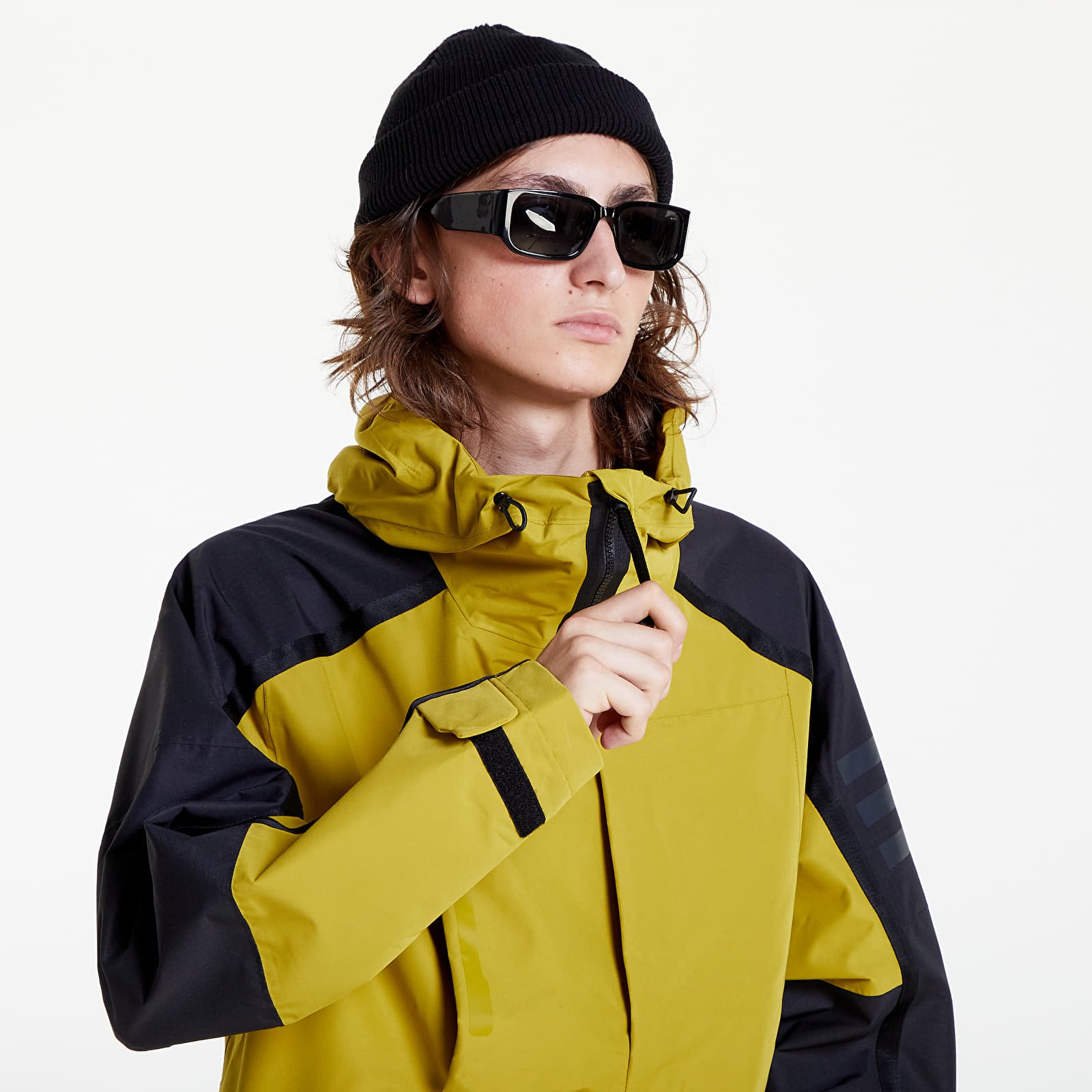 Striukės adidas Terrex Xploric RAIN.RDY City Pulse Olive/ Black
