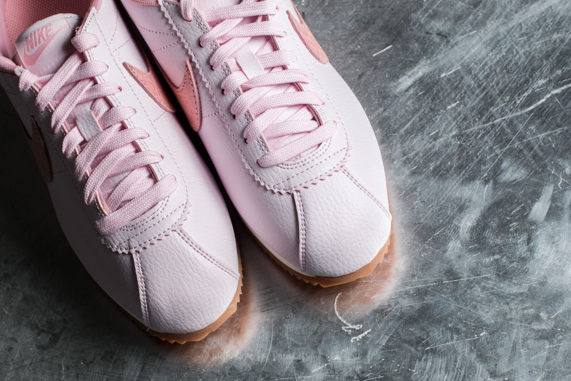 Nike cortez leather lux pearl pink online