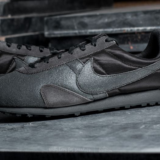 Women s shoes Nike W Pre Montreal Racer Vintage Premium Midnight Fog Midnight Fog Footshop