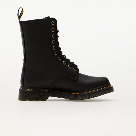 Women s shoes Dr. Martens 1490 Bloom Black Footshop
