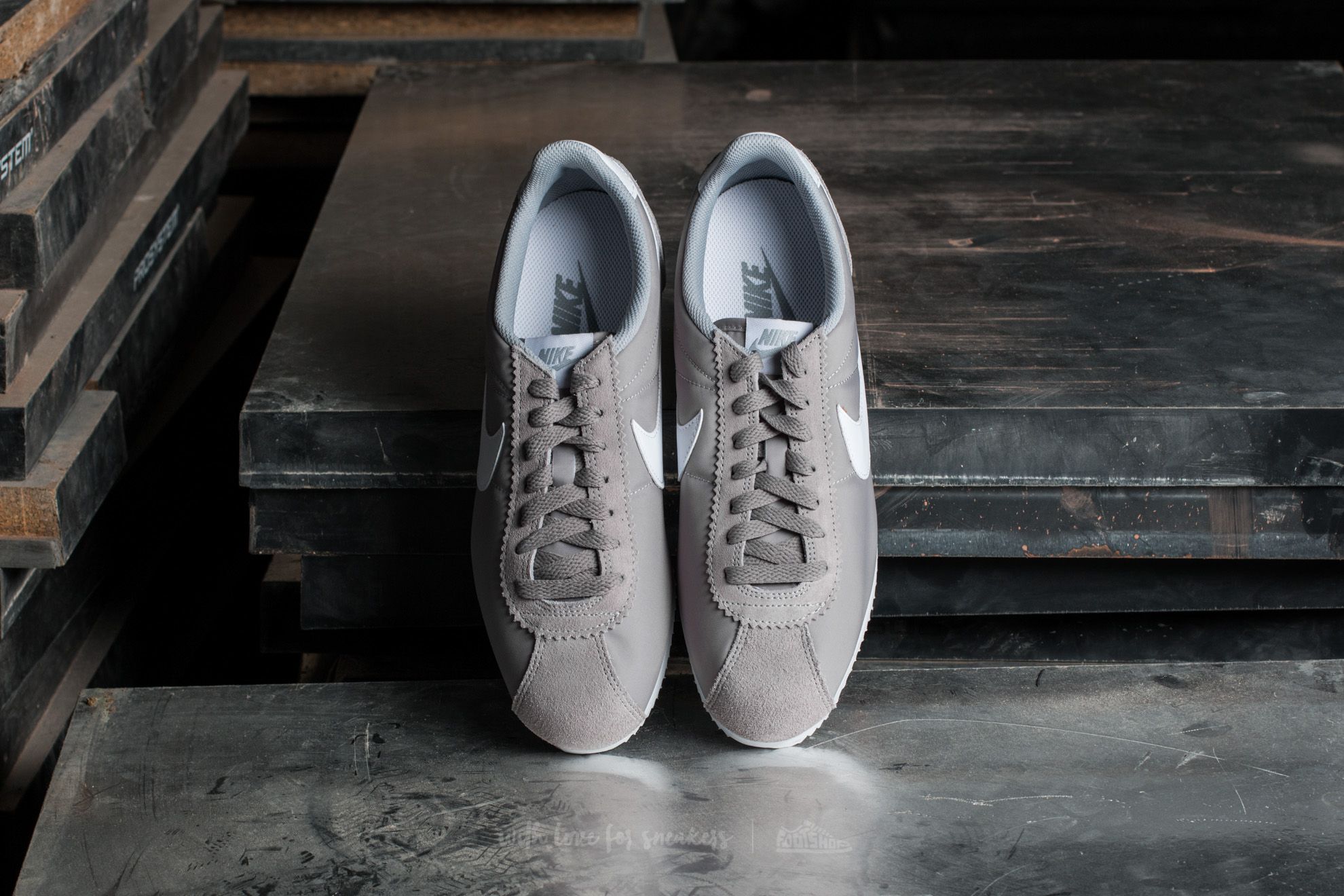 Men s shoes Nike Classic Cortez Nylon Wolf Grey White Footshop