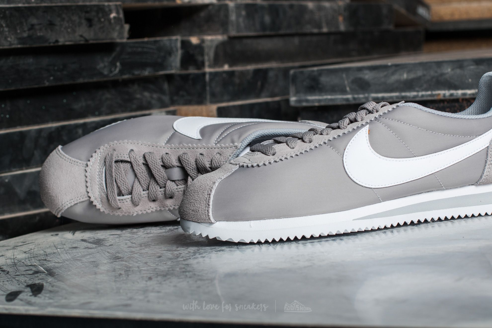 Men s shoes Nike Classic Cortez Nylon Wolf Grey White Footshop