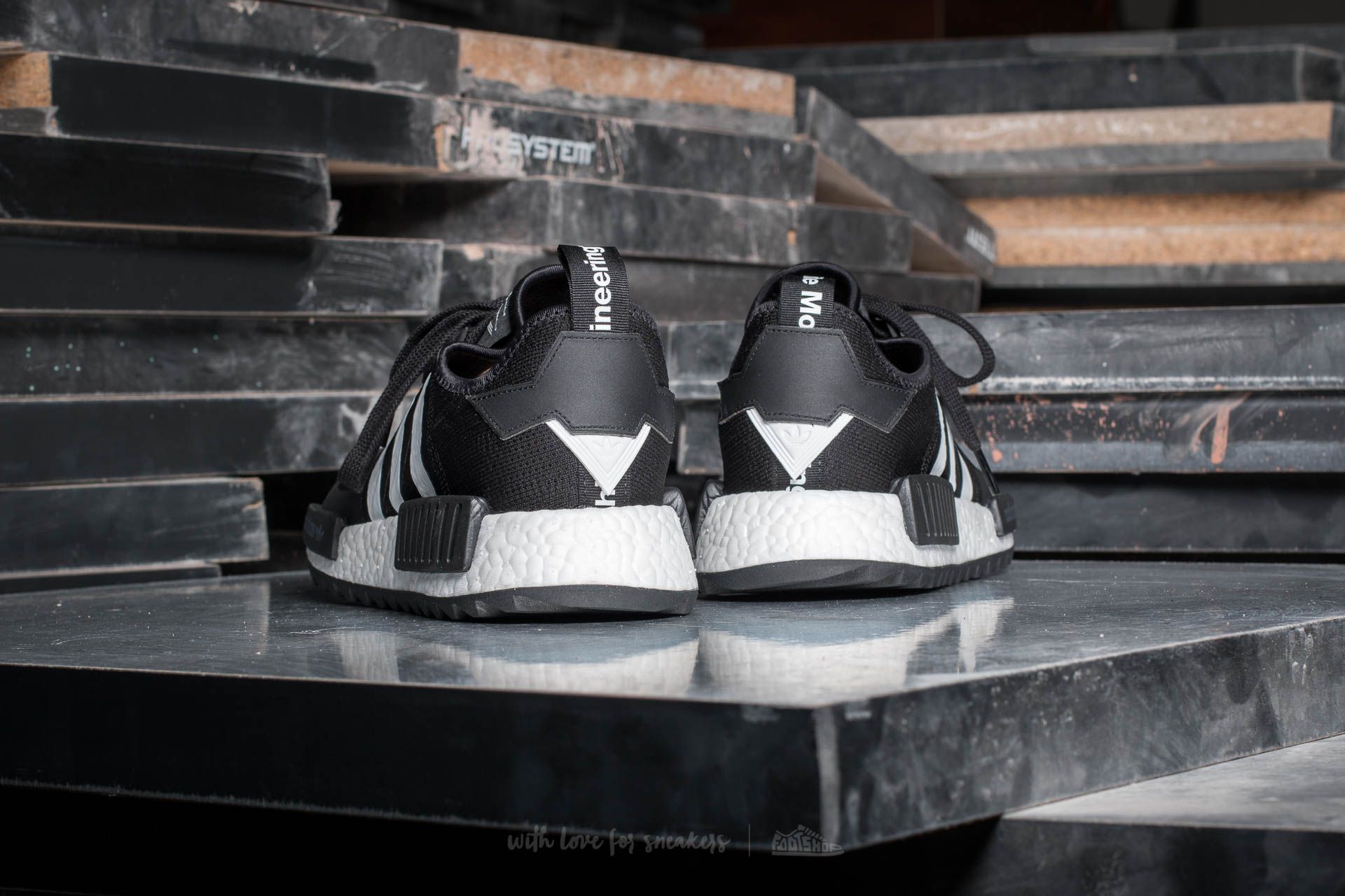 White mountaineering online nmd