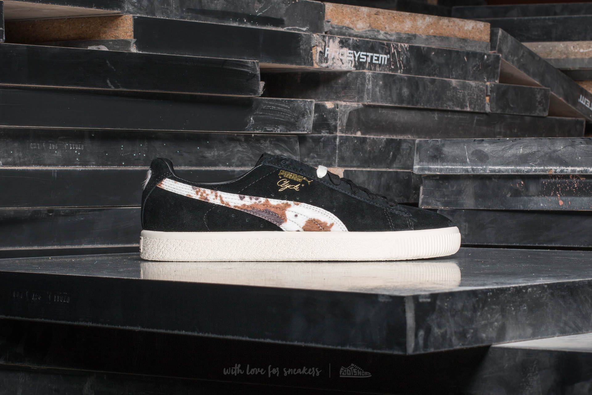 Puma clyde x best sale packer