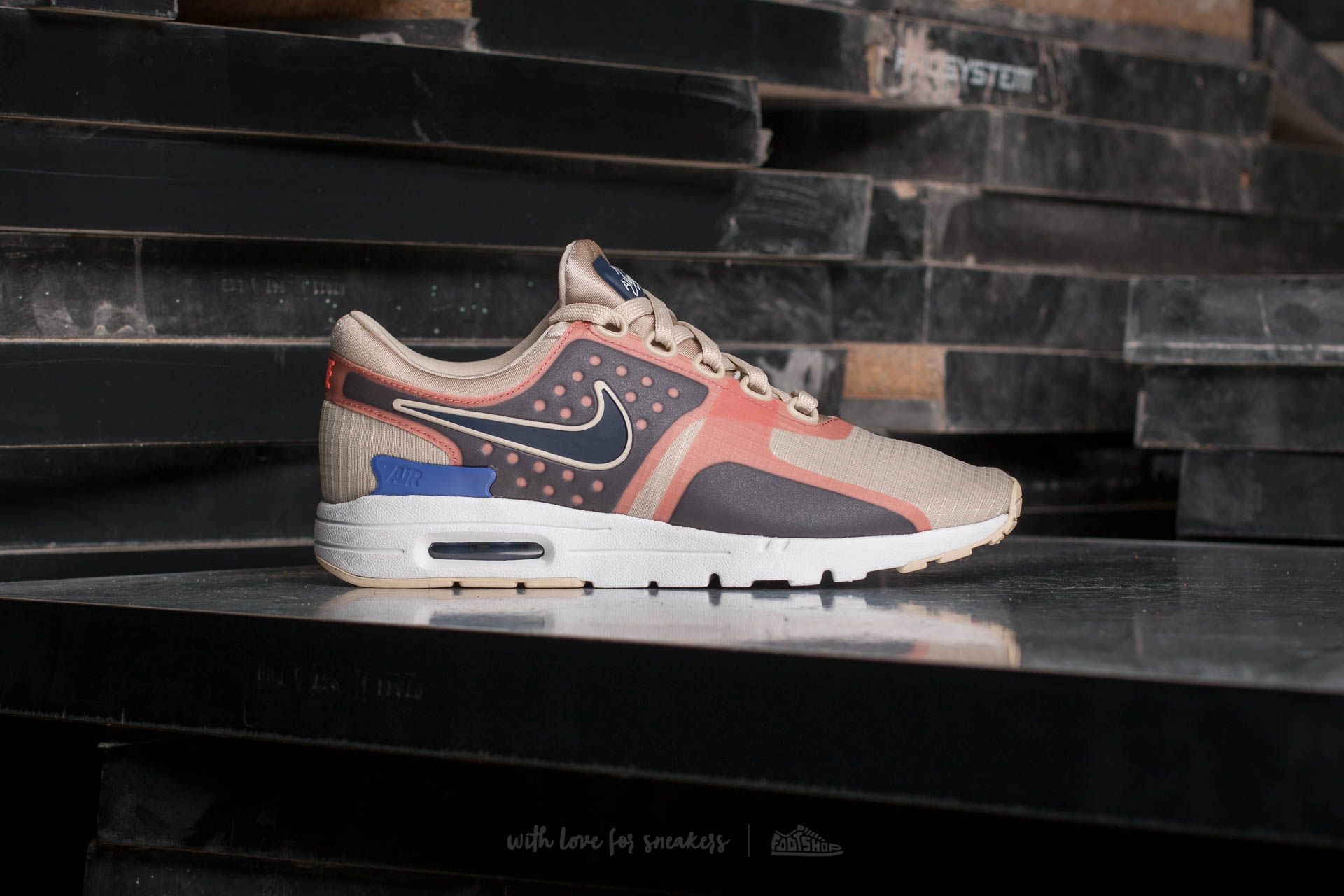 Women s shoes Nike W Air Max Zero SI Oatmeal Binary Blue White Footshop