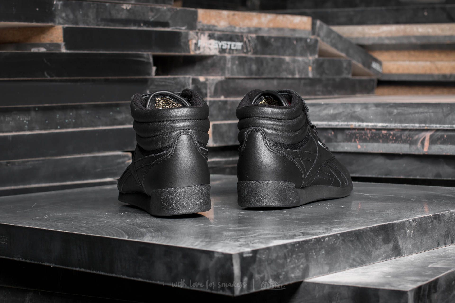 Dámské tenisky a boty Reebok W Freestyle Hi OG Lux Black/ Grey/ Gold/ Red