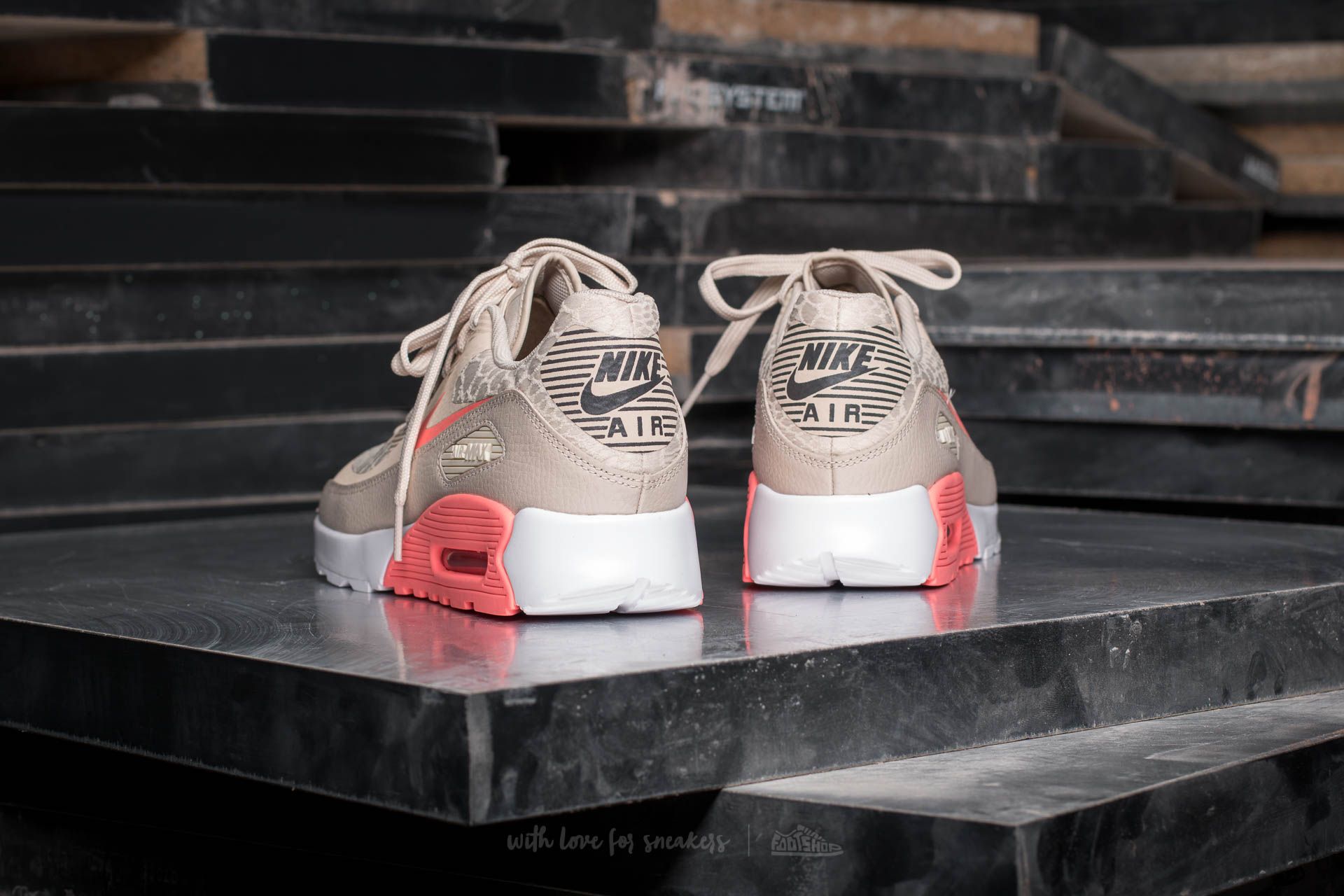 Women s shoes Nike W Air Max 90 Ultra 2.0 Oatmeal Lava Glow White Footshop