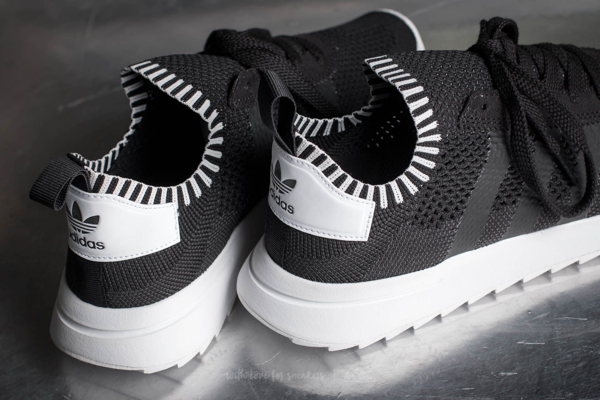 Women's shoes adidas Flashback W Primeknit Core Black/ Ftw White/ Utility Black