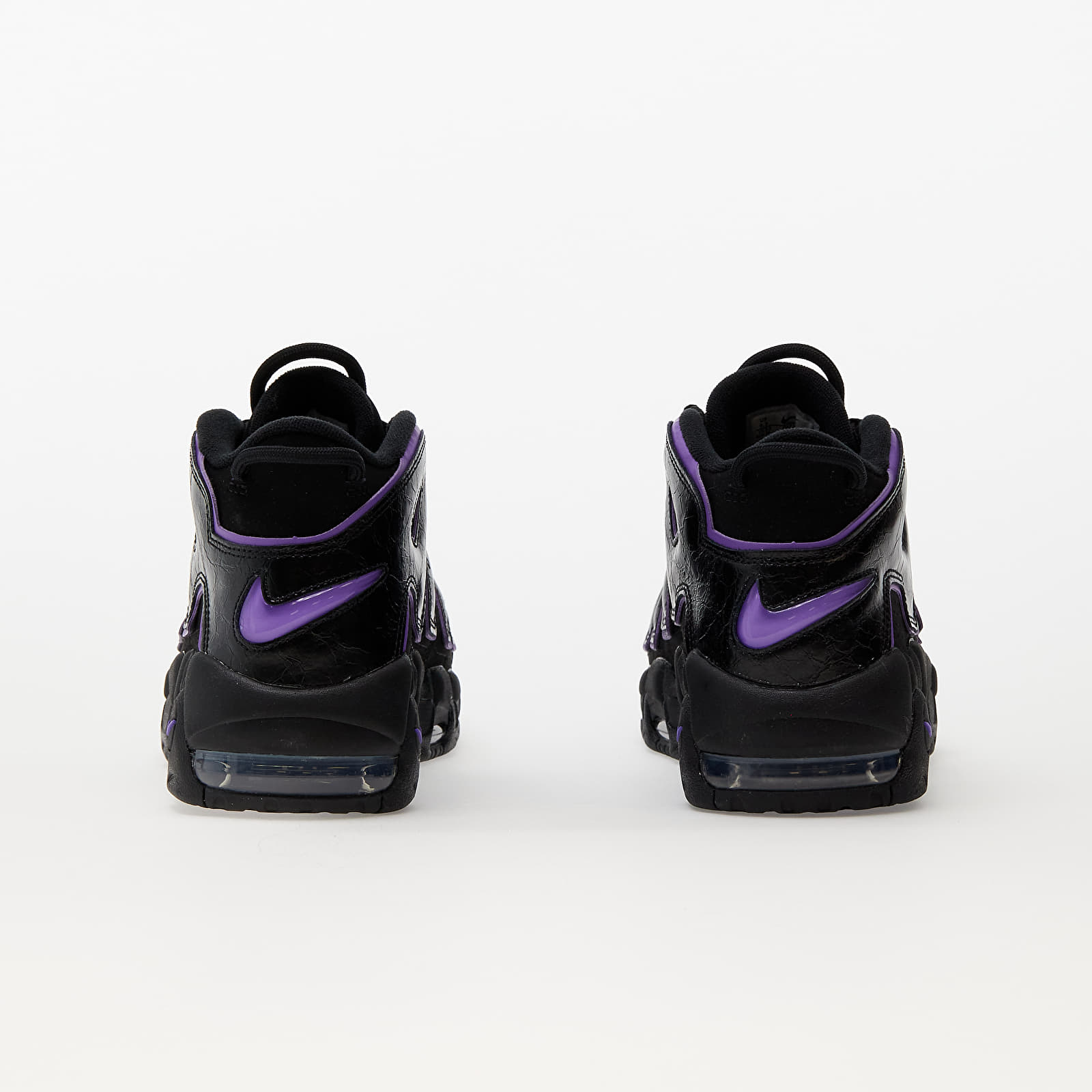 Nike uptempo 96 black and gold sales
