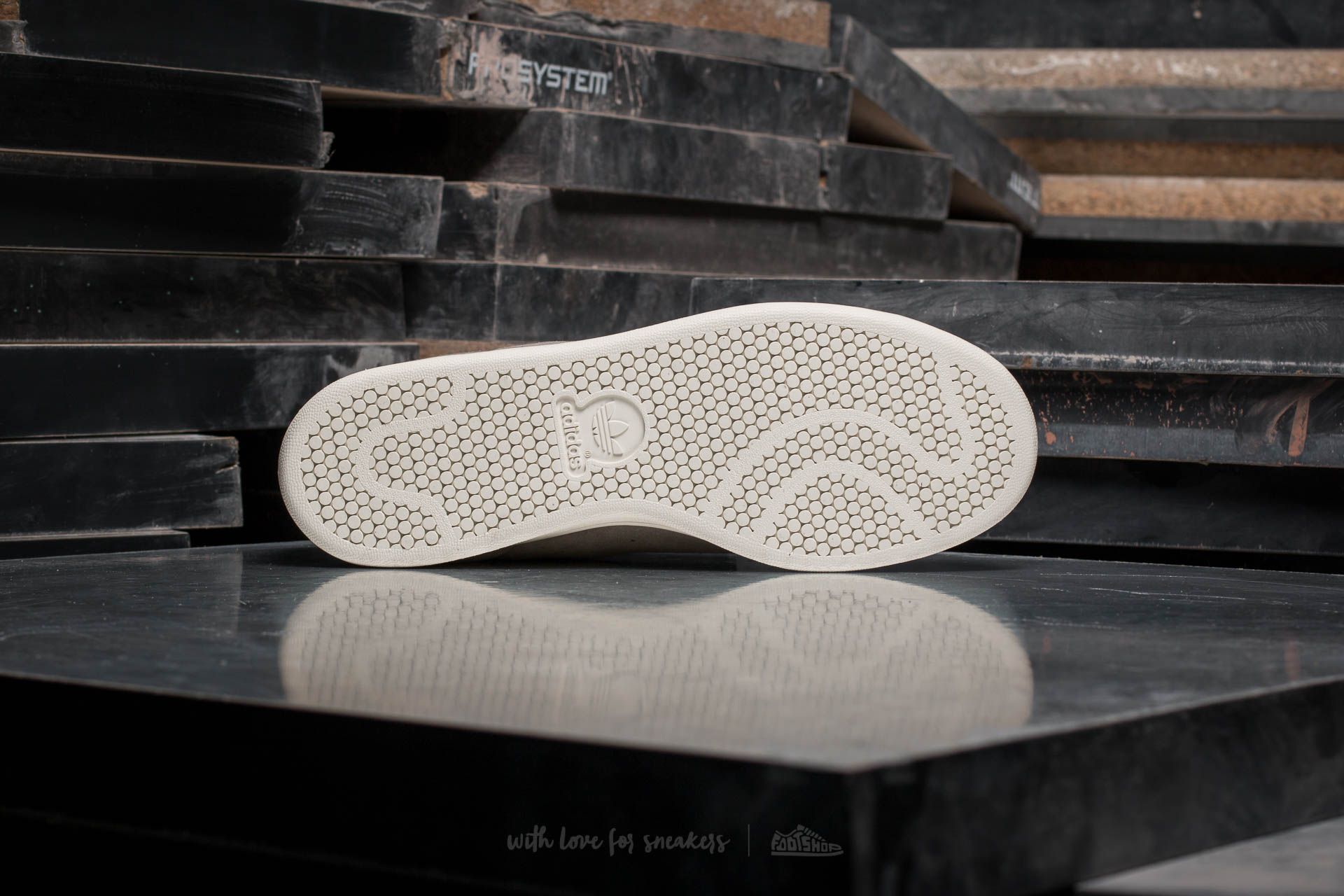 Pánske tenisky a topánky adidas Stan Smith Trace Cargo/ Trace Cargo/ Off White