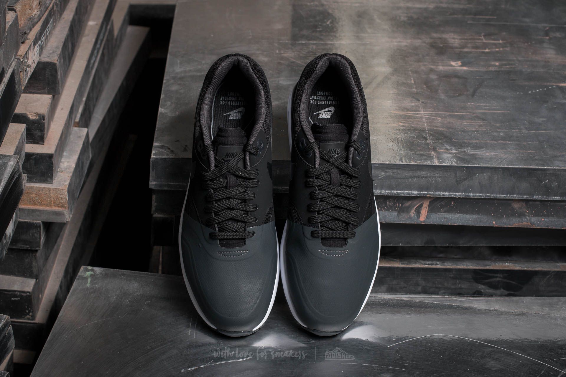 Men s shoes Nike Air Max 1 Ultra 2.0 SE Anthracite Black Black