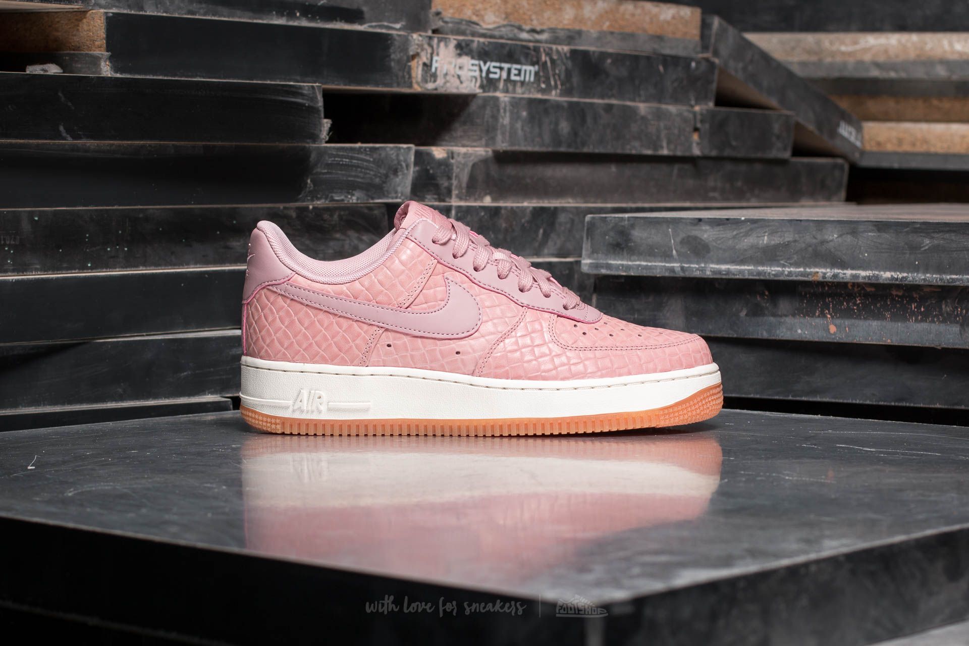 Women's shoes Nike Wmns Air Force 1 '07 Premium Pink Glaze/ Pink Glaze