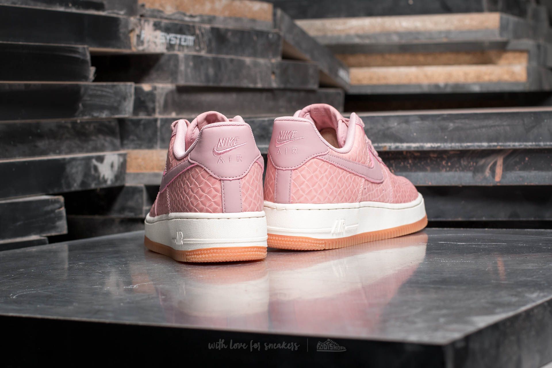 Women's shoes Nike Wmns Air Force 1 '07 Premium Pink Glaze/ Pink Glaze
