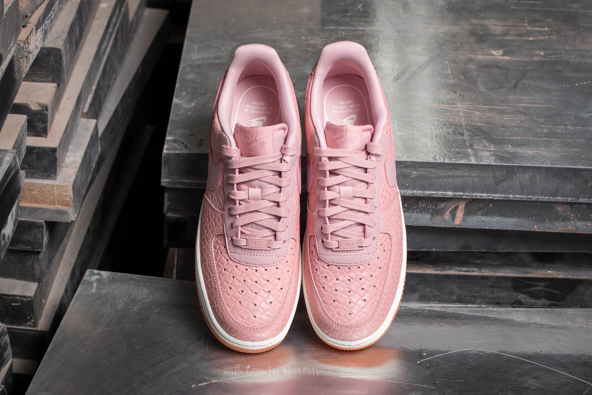 Women's shoes Nike Wmns Air Force 1 '07 Premium Pink Glaze/ Pink Glaze