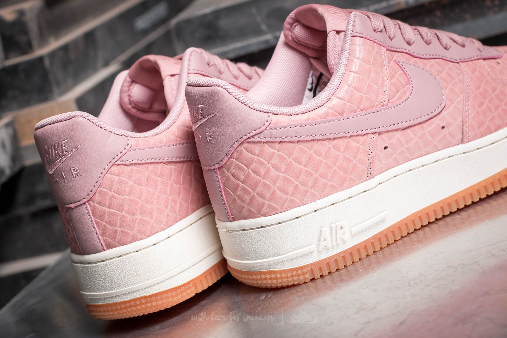 Women's shoes Nike Wmns Air Force 1 '07 Premium Pink Glaze/ Pink Glaze