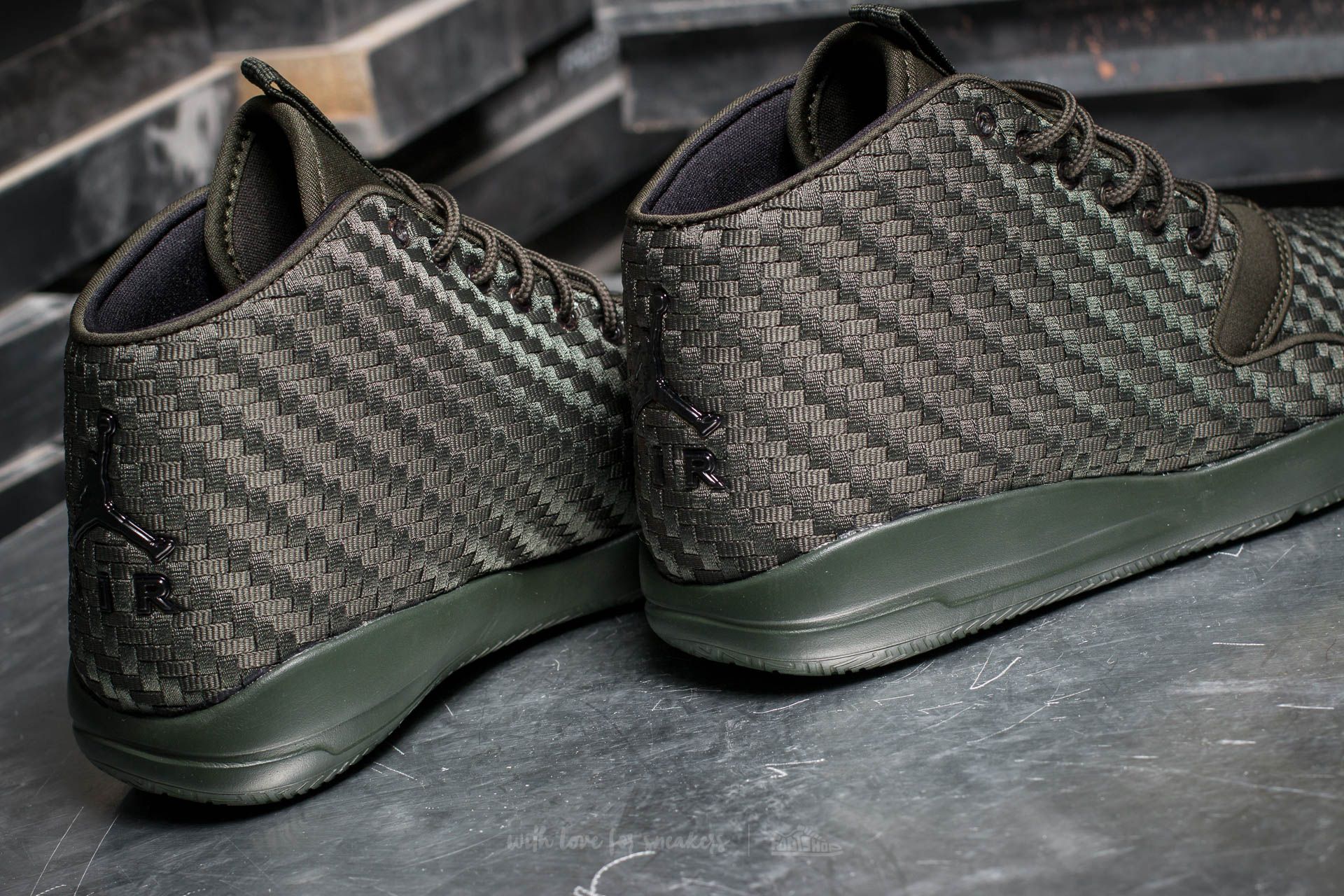 Herresko Jordan Eclipse Chukka Sequoia/ Black