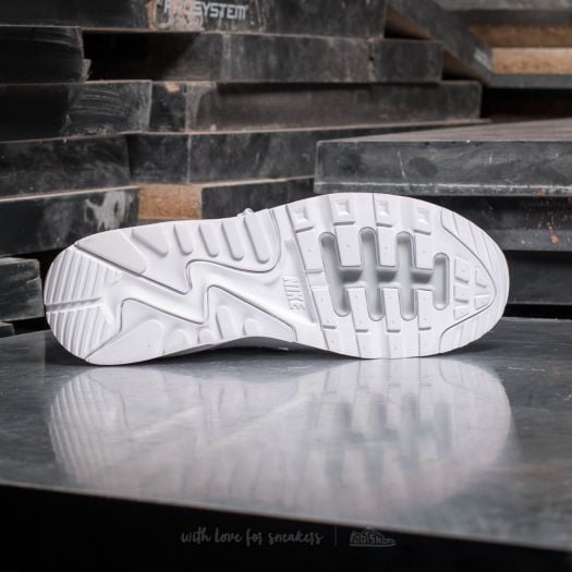 Women s shoes Nike Wmns Air Max 90 Ultra 2.0 White Metallic Platinum White Footshop