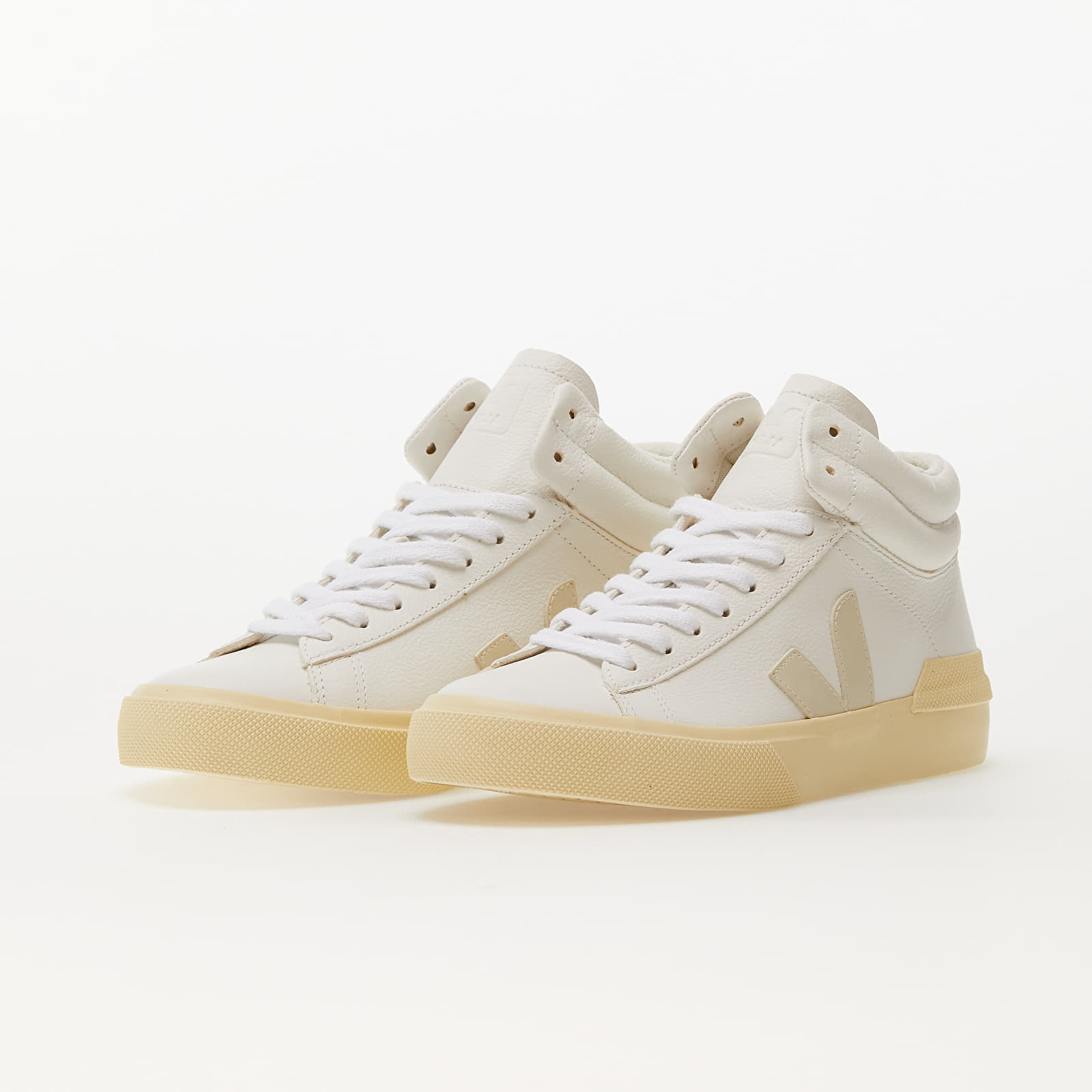 Women's shoes Veja W Minotaur Extra-White Pierre Butter