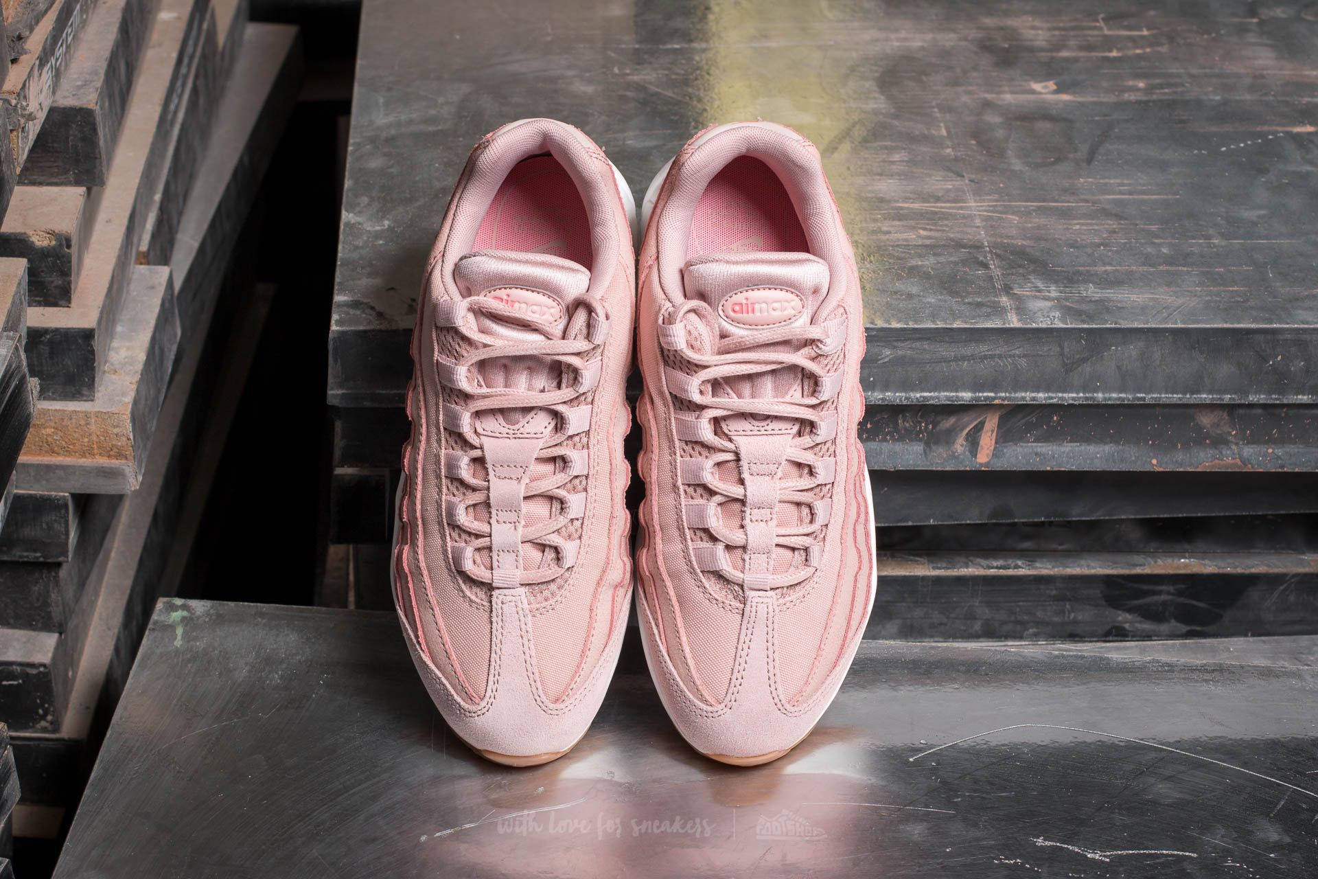 Nike air max hotsell 95 pink oxford