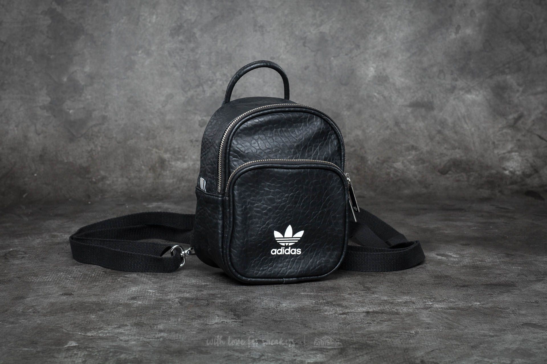 Adidas original classic mini outlet backpack