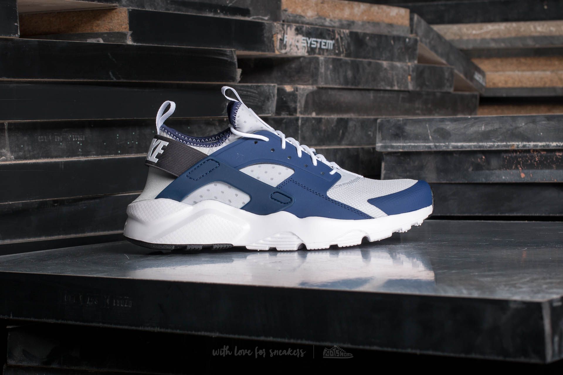 Nike air sales huarache blue platinum