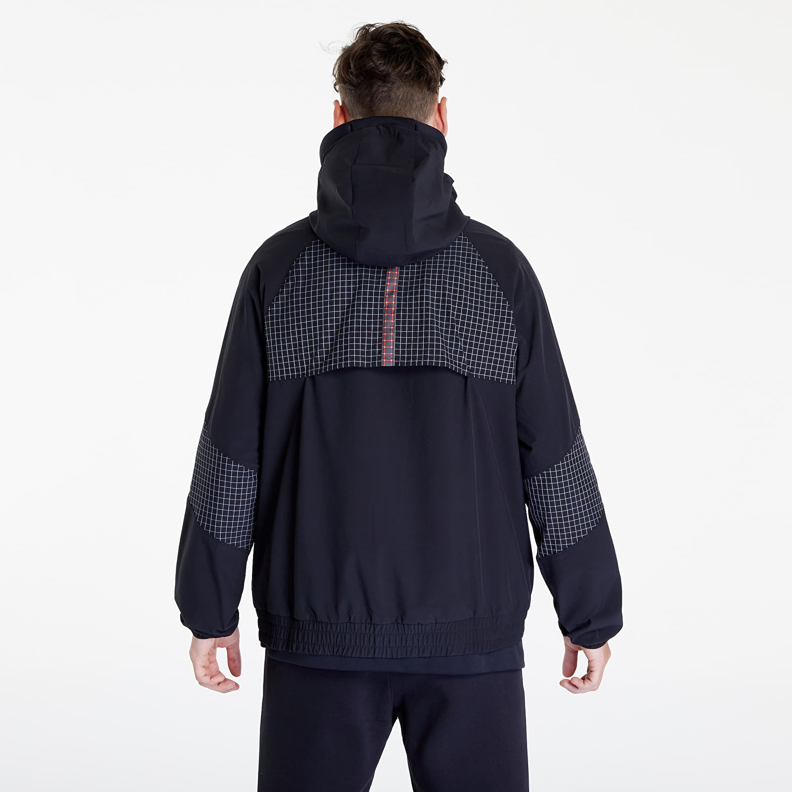 Under armour accelerate discount jacket