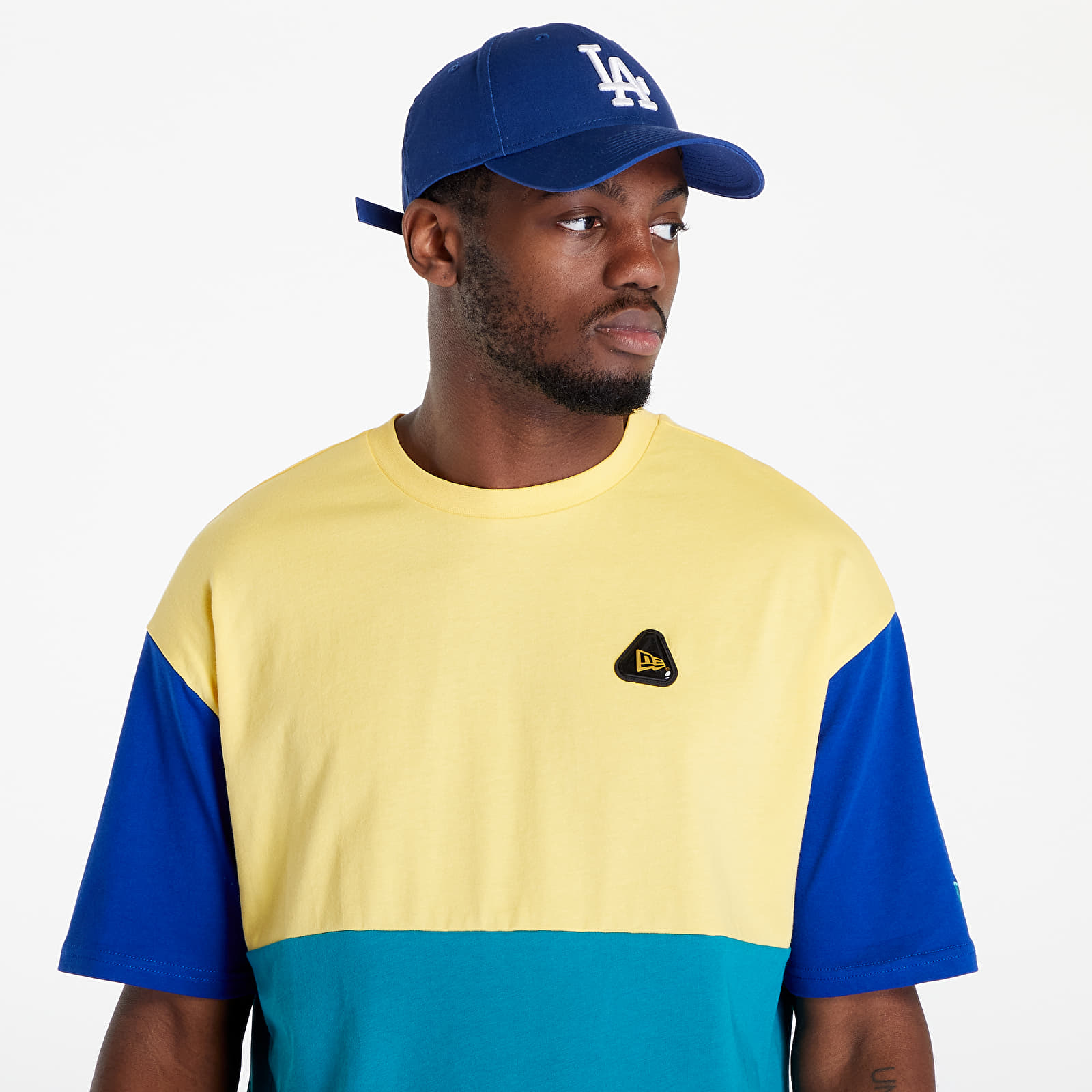 T-shirts New Era Block Badge Tee Aqua/ Honeycomb