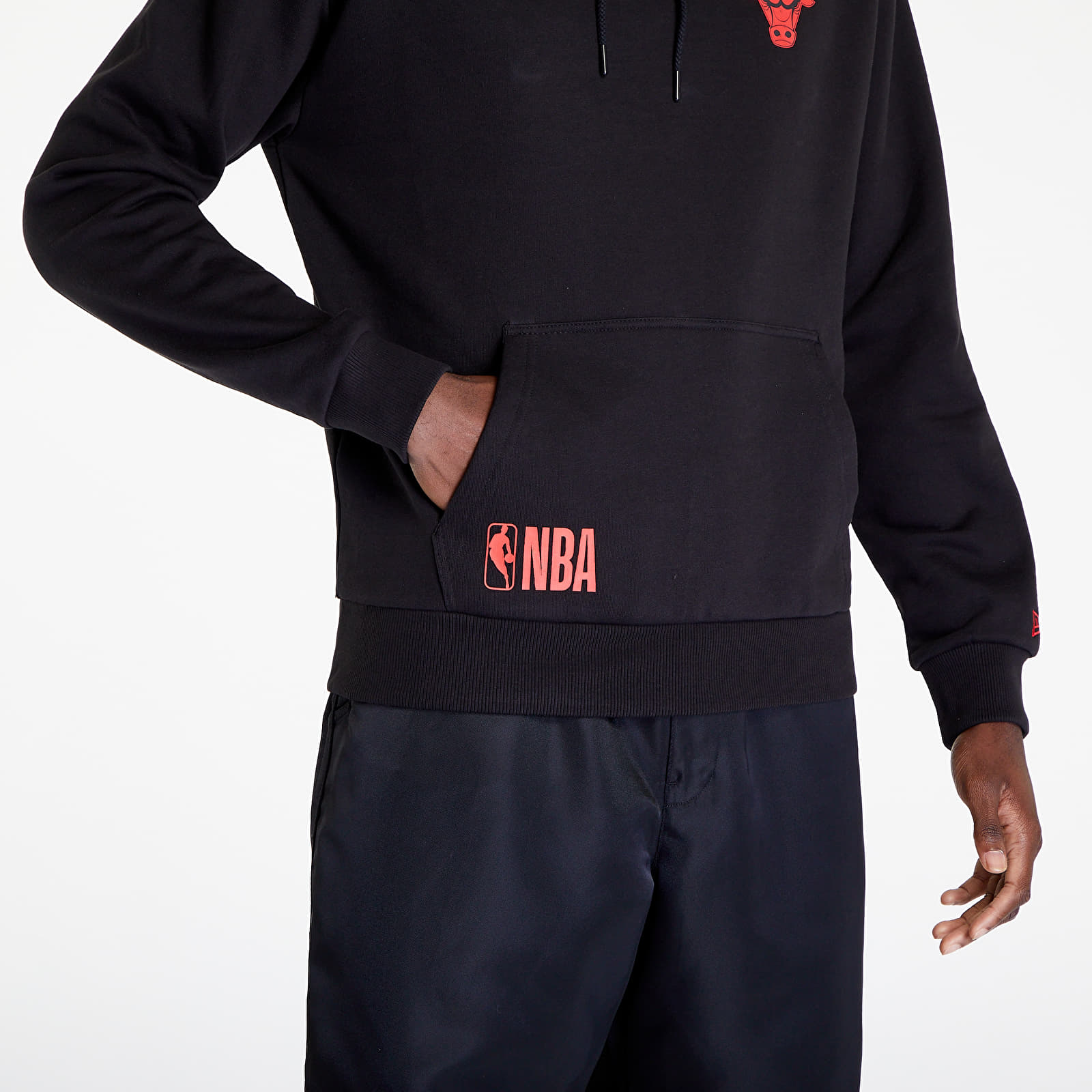Hoodies and sweatshirts  New Era NBA Half Logo Oversized Hoody Chicago Bulls Black/ FDR