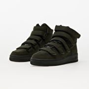 靴 Billie Eilish x Nike Air Force 1 High 07 Billie Eilish × Nike Air Force 1 High '07 SP “Sequoia”が国内
