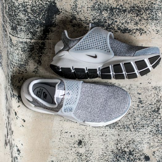women nike sock dart