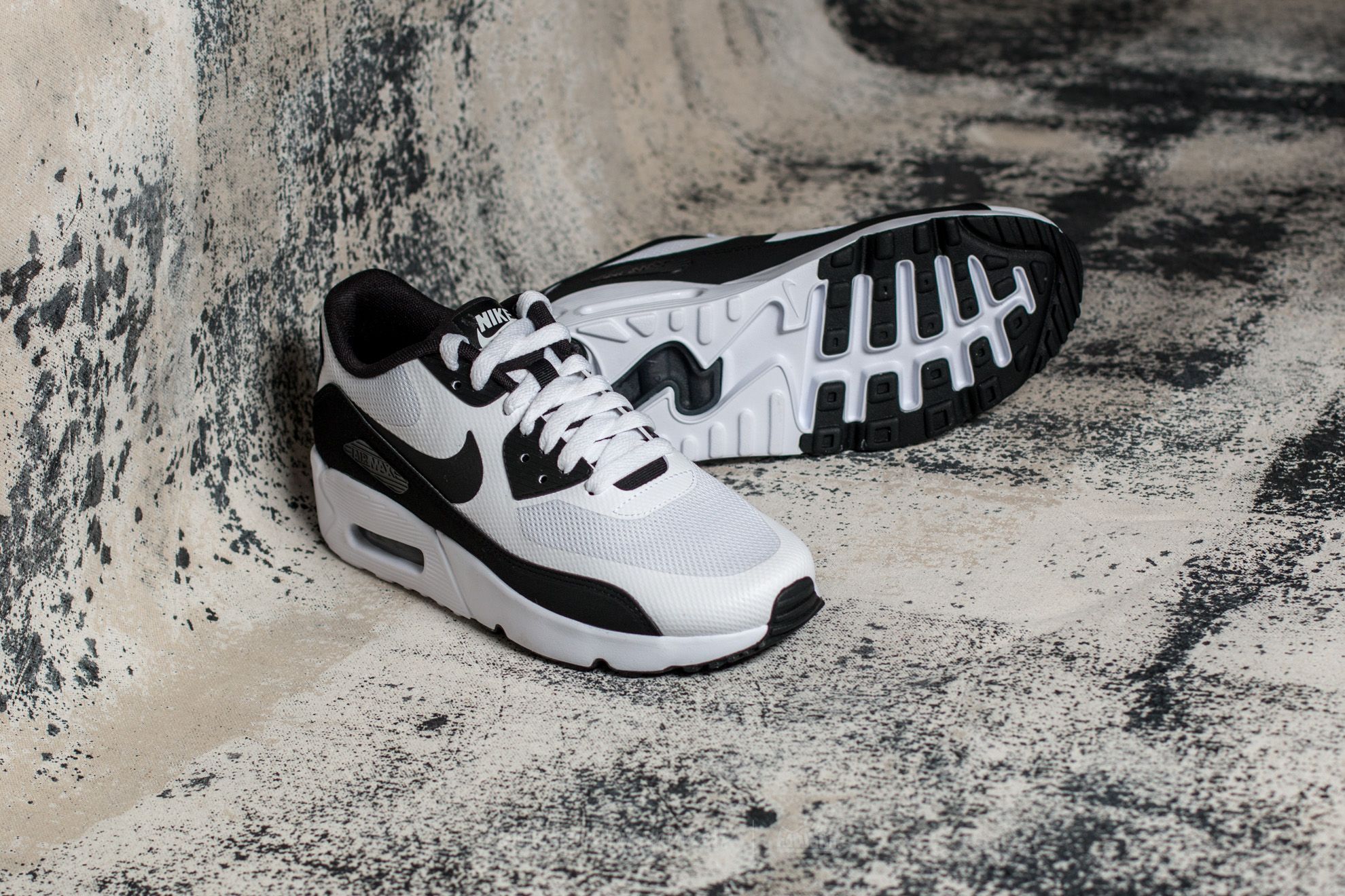 Women's air max 90 ultra 2.0 black/white on sale