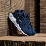Navy blue store huaraches
