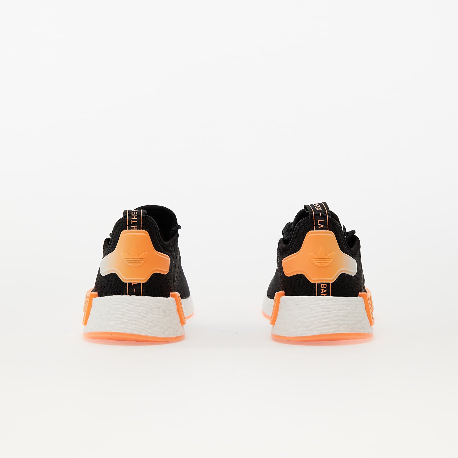 Naisten kengät adidas NMD_R1 W Core Black/ Orage/ Ftw White