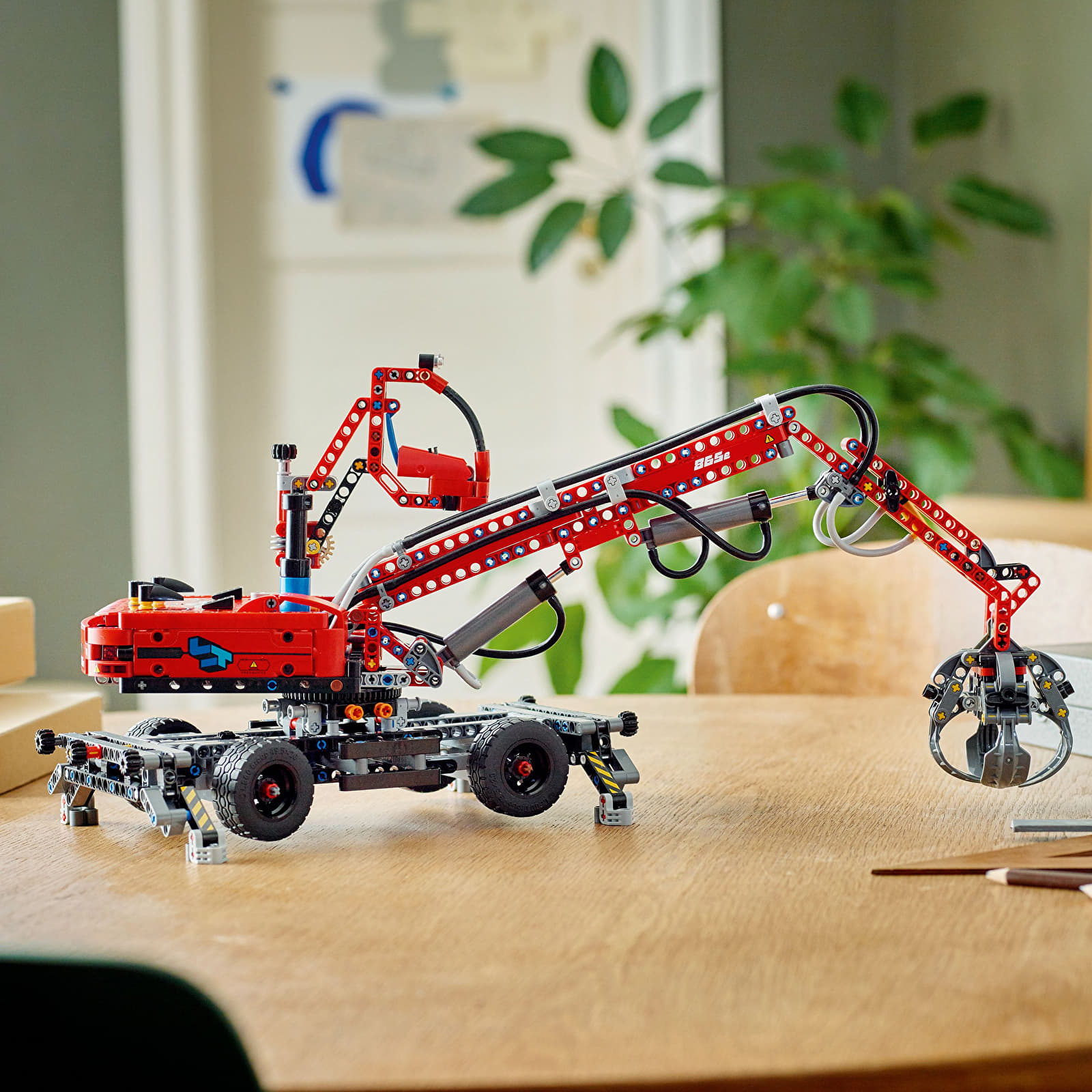 LEGO® kits LEGO® Technic 42144 Material Handler