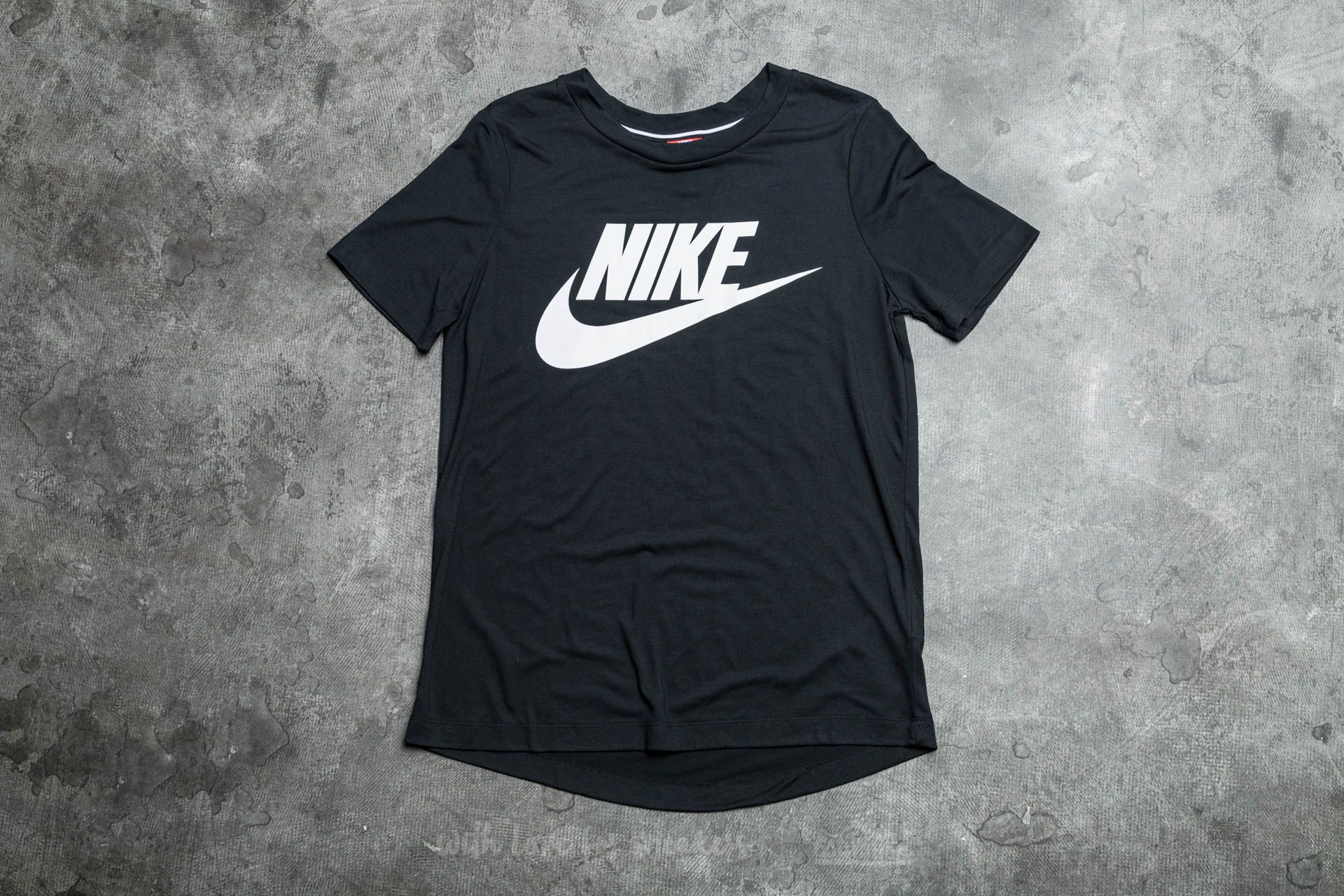 T shirts Nike W Sportswear Essential Top Black White Footshop