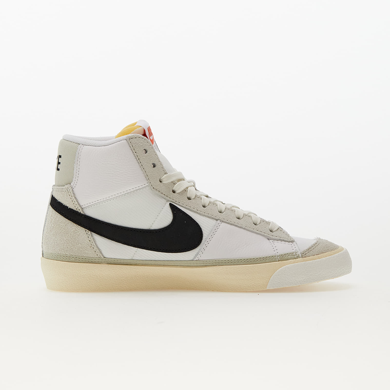 Férfi cipők Nike Blazer '77 Remastered White/ Black-Light Bone-Summit White