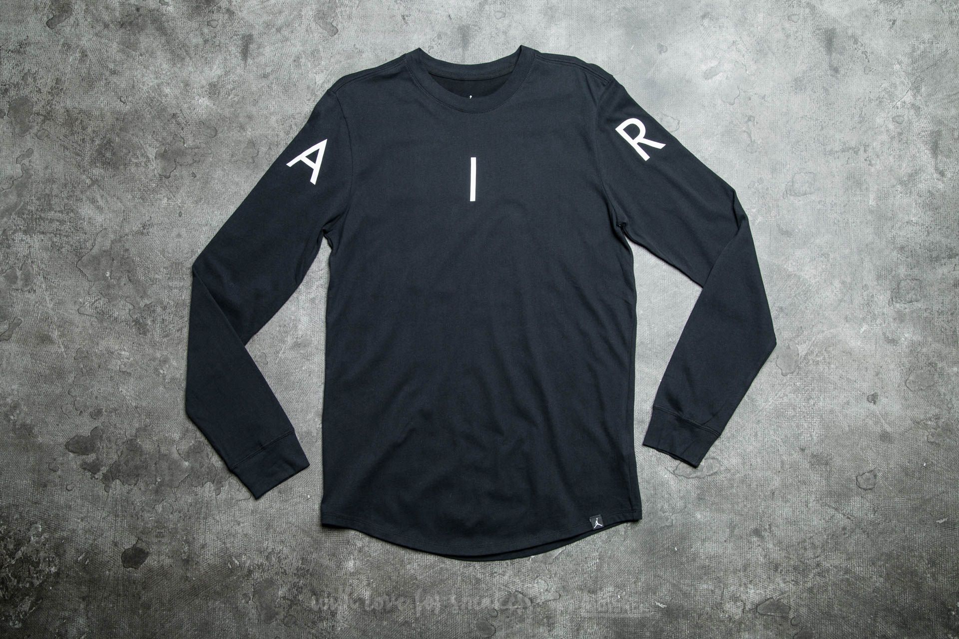 Air jordan online long sleeve tee