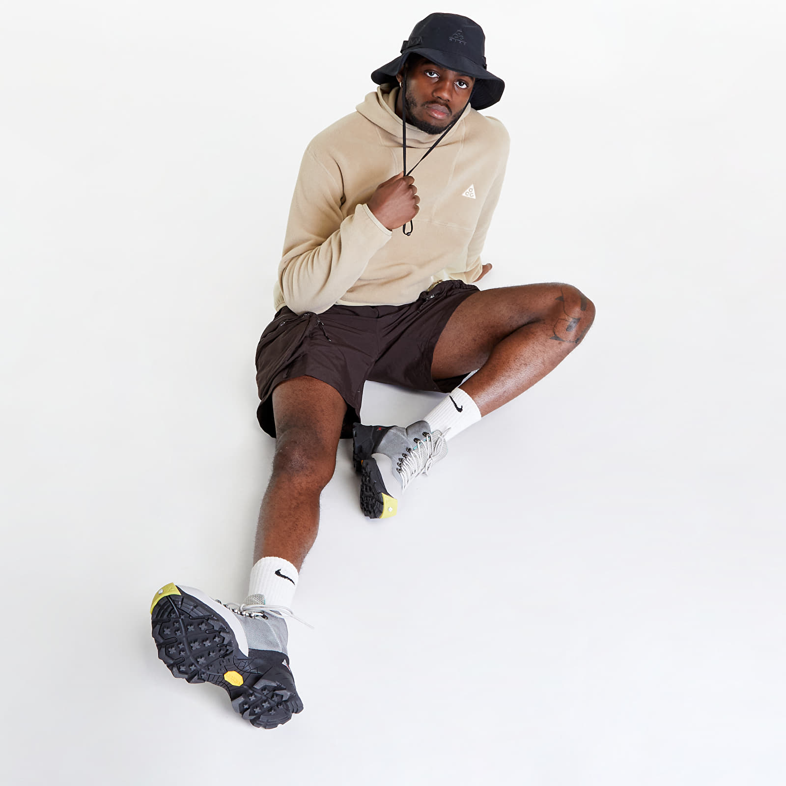Men's cargo top shorts nike acg
