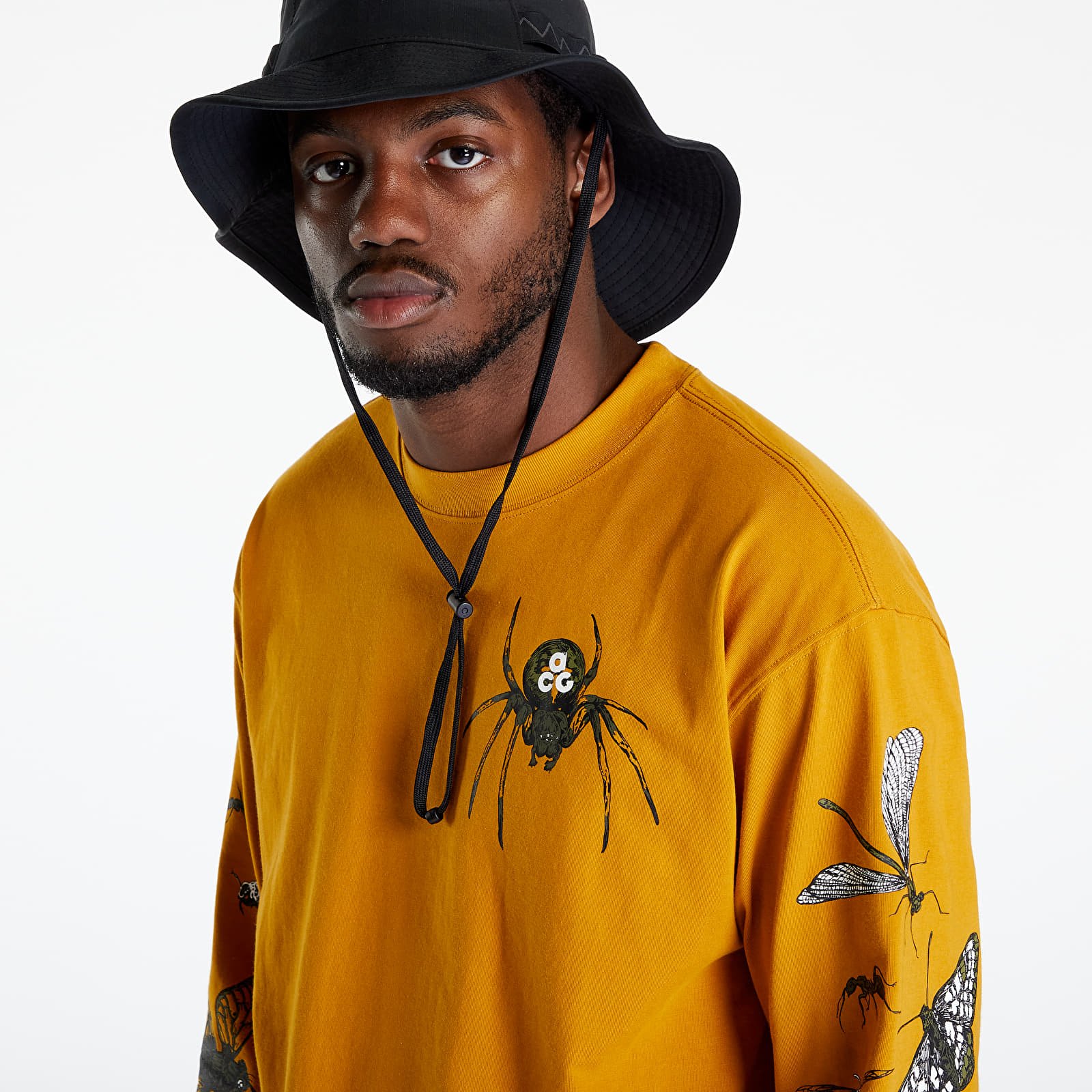 Majice T-shirt Nike ACG "Insects" Men's Long-Sleeve T-Shirt Gold Suede